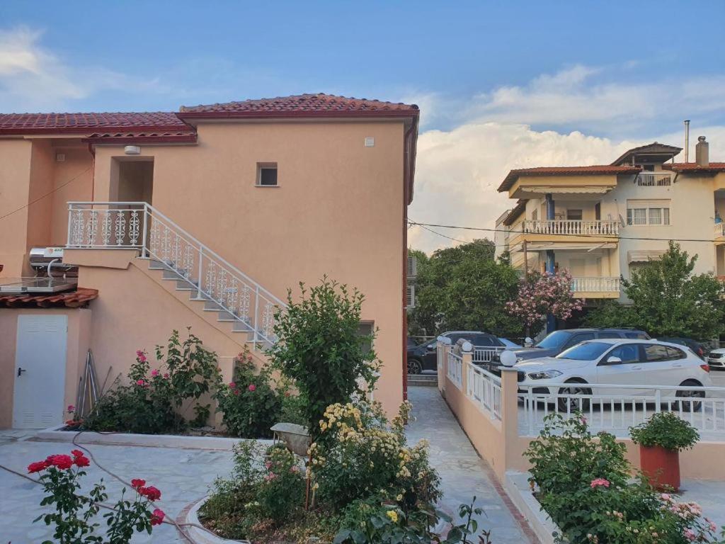 Casa Al Mare 1 Apartment Peraia  Luaran gambar